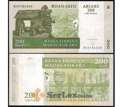 Банкнота Мадагаскар 200 Ариари 2004 Р87 UNC  арт. В00456