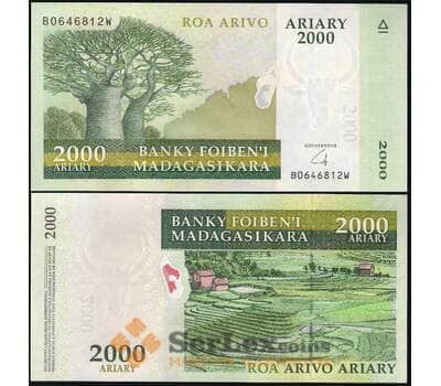 Банкнота Мадагаскар 2000 Ариари 2014 №90 арт. В00041