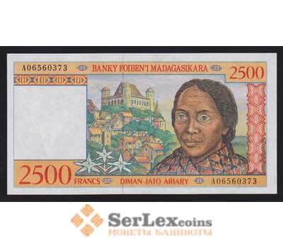 Мадагаскар 2500 франков 1998 Р81 UNC  арт. 55919