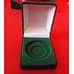 Футляр (коробка) для монеты диаметр ячейки 27/48 мм зеленый бархат арт. 13581