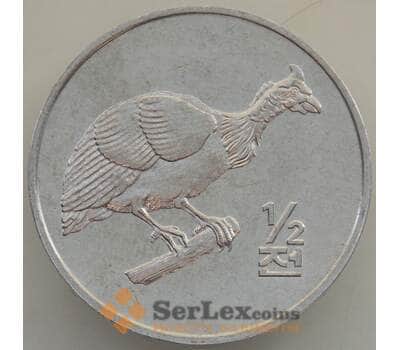 Монета Северная Корея 1/2 чона 2002 КМ187 Цесарка Мир животных UNC арт. 13488